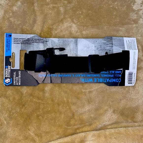 Universal Cell Phone Active Waistband - Picture 2 of 2